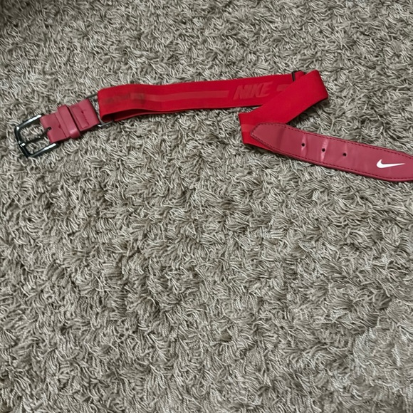 Youth red Nike baseball belt - Picture 1 of 1